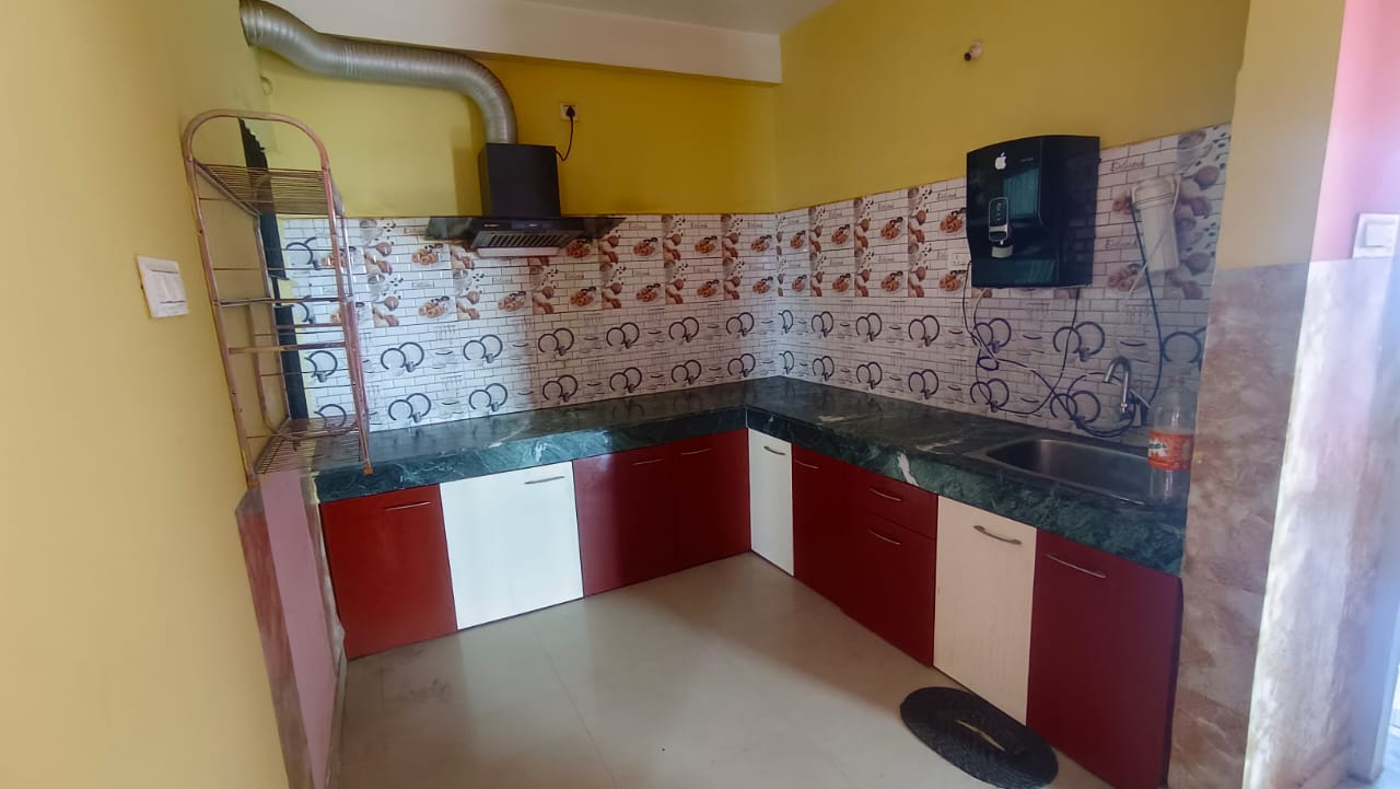 Unfurnished 3bhk in LNB Path, Hatigaon, Guwahati, Assam, India for Rent